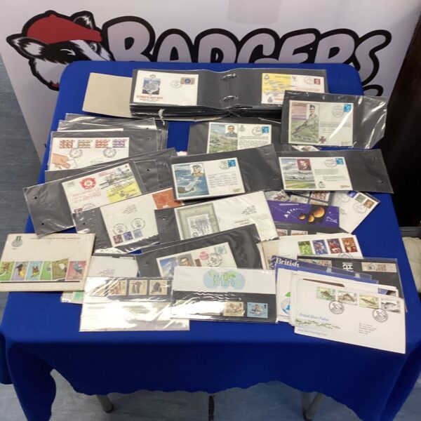 Lot of first day covers with military and nature themes.