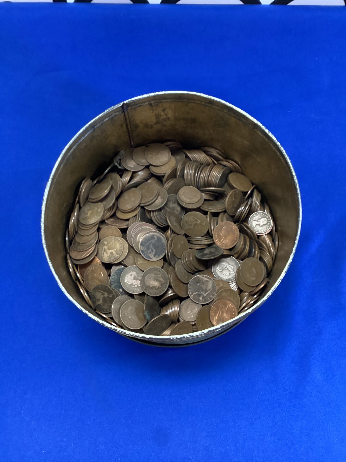 326 Tub of old pennies and half pennies
