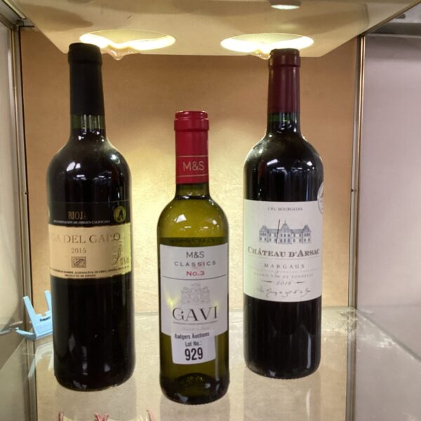 Wine lot featuring Rioja and Bordeaux bottles for collectors.