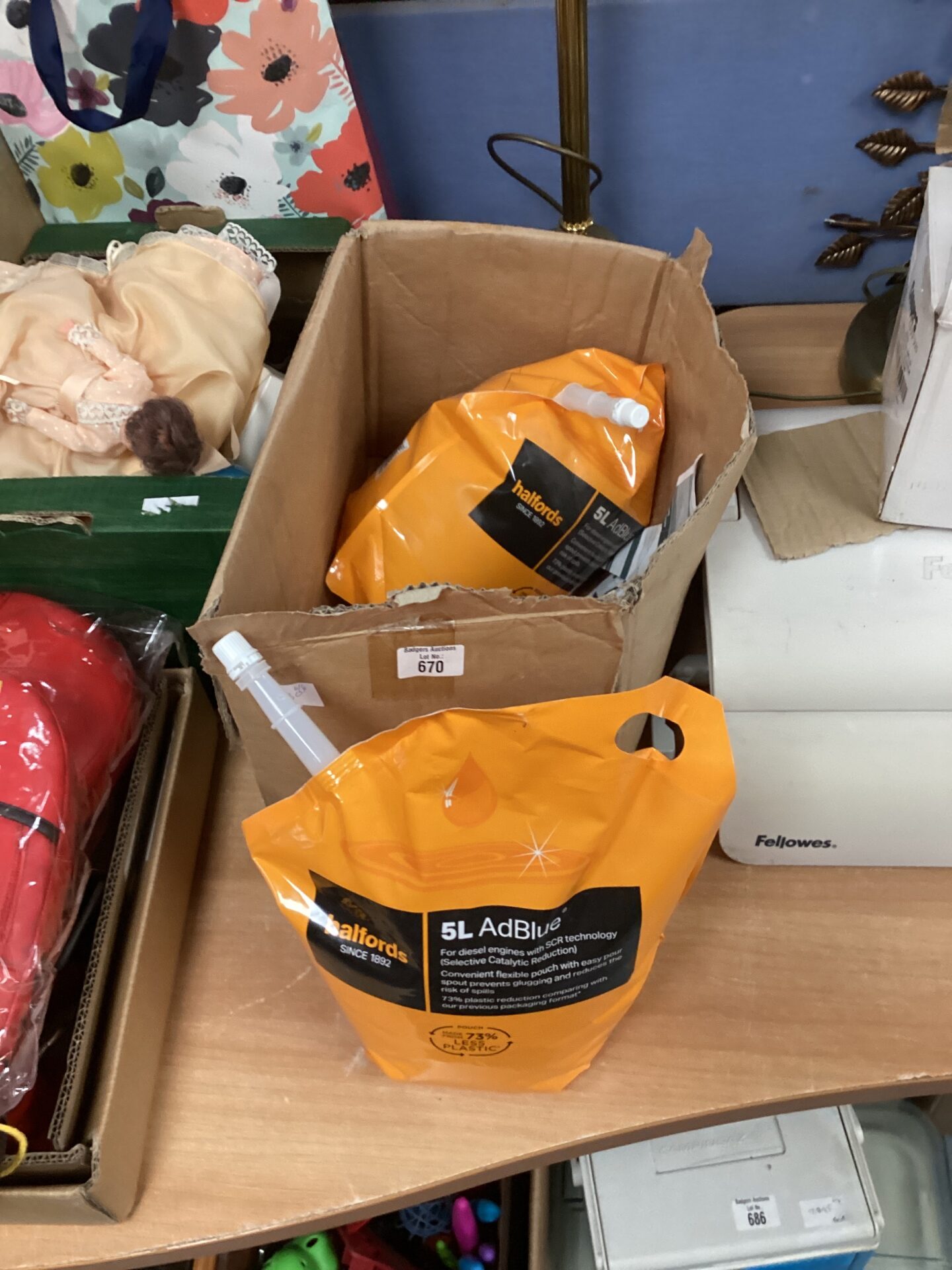 670 Two 5L Ad blue bags full