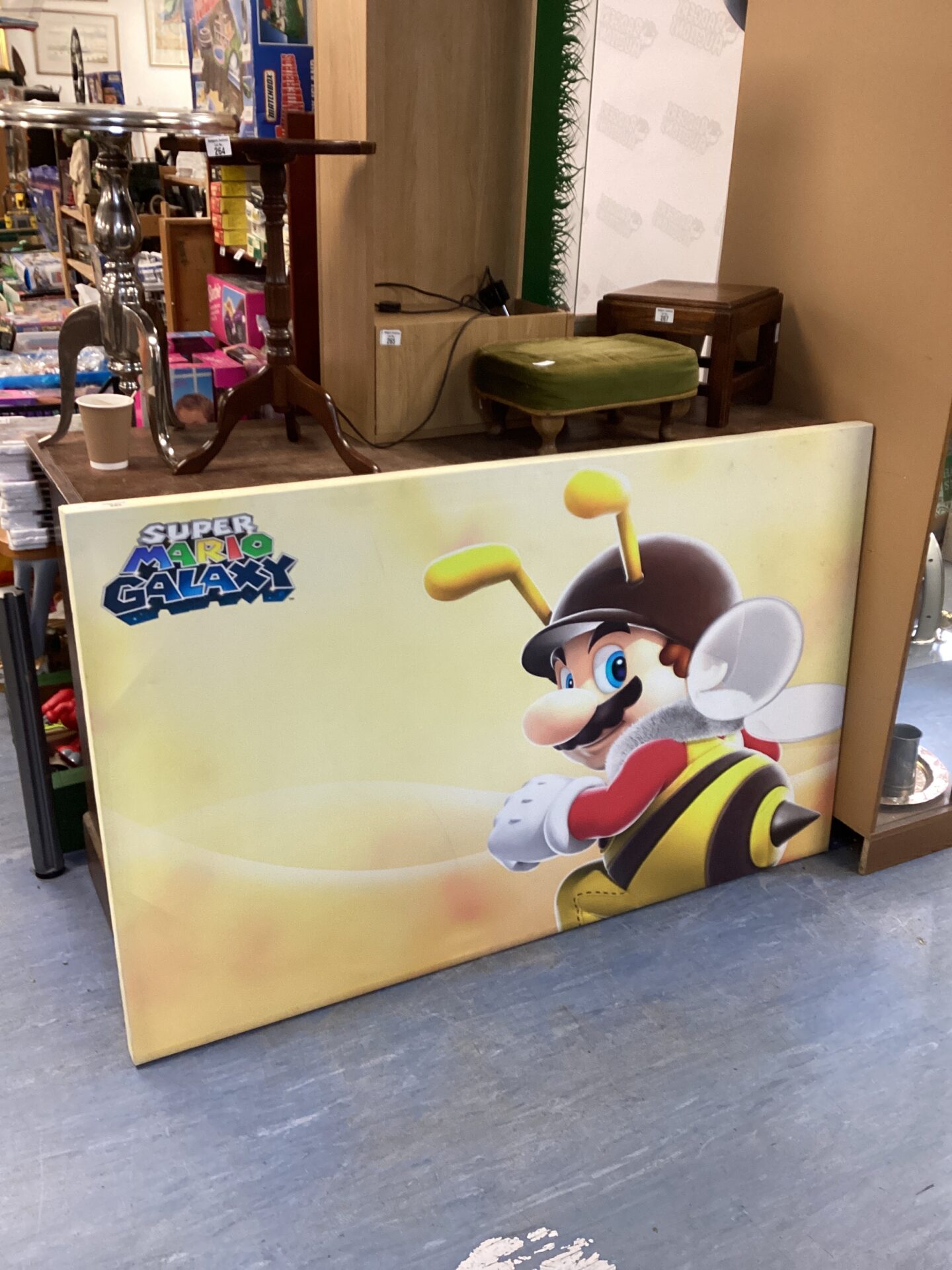 235 Super Mario Galaxy large vinyl Print