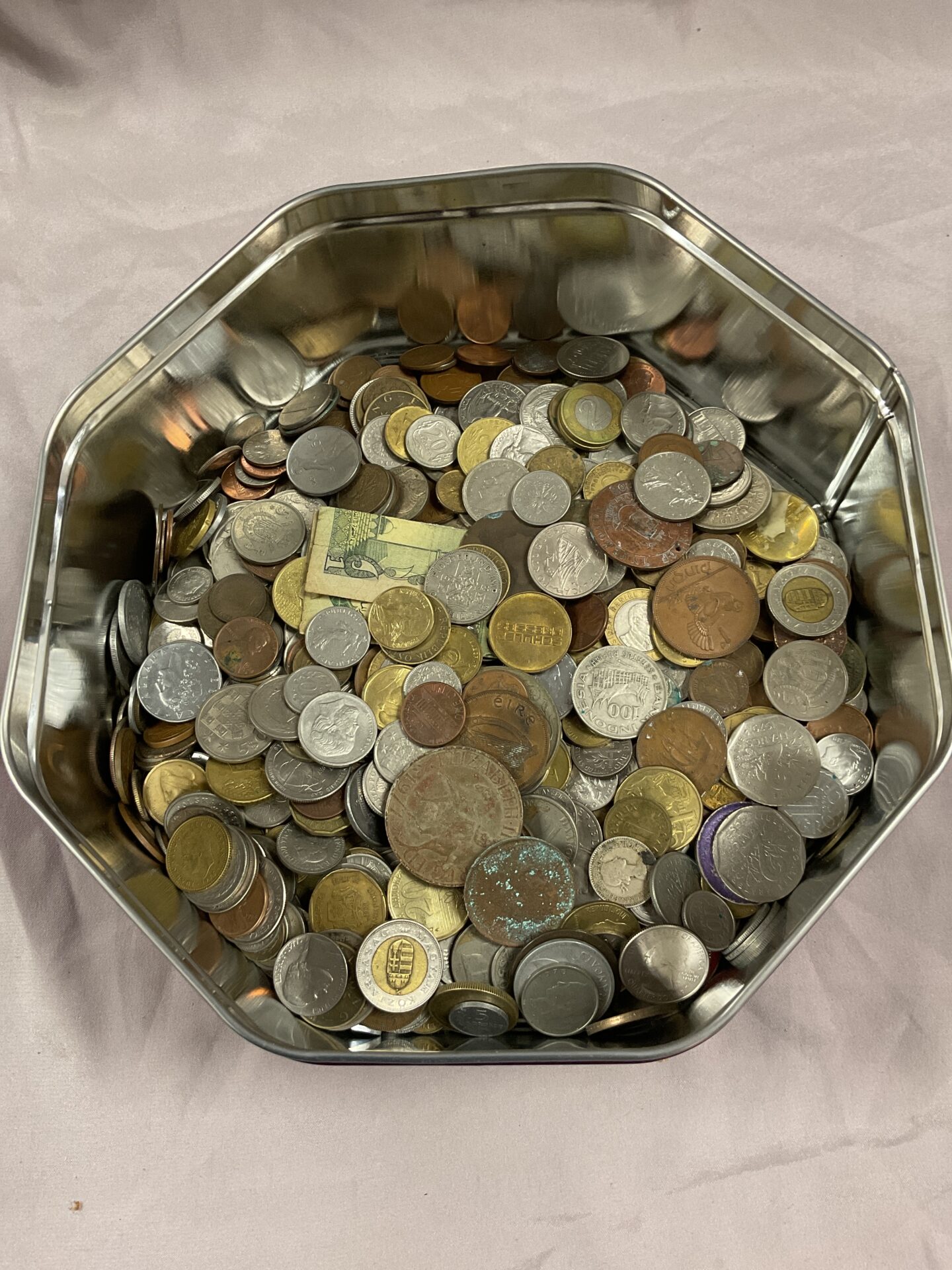 795 Tin of Mixed coins approx 2 kilo