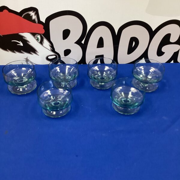 Lot of six vintage Whitefriars sundae glasses for desserts.