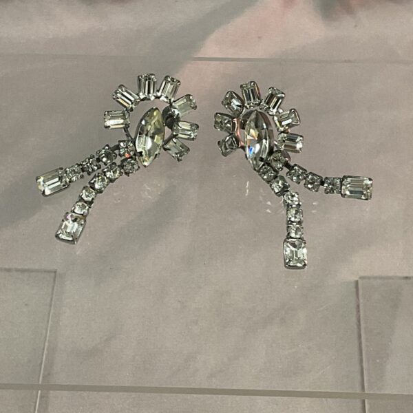 Vintage Art Deco earrings with sparkling crystals and screw back fittings.
