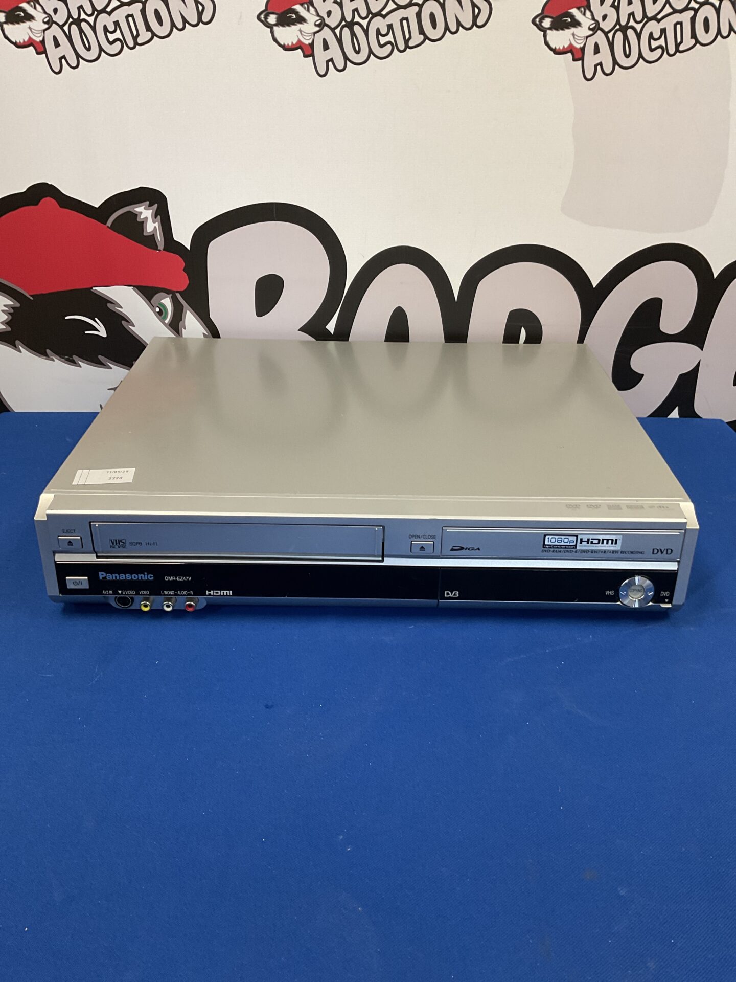 174 Panasonic dmr-ez47v dvd vhs combo