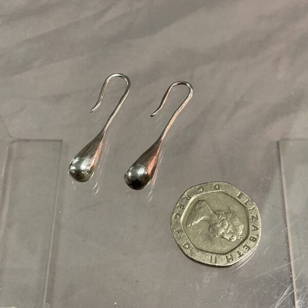 Pair of vintage silver drop earrings, hallmarked 925 silver.