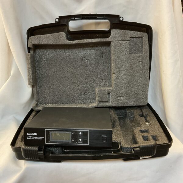 Sound Lab UHF true diversity wireless microphone receiver in a case.