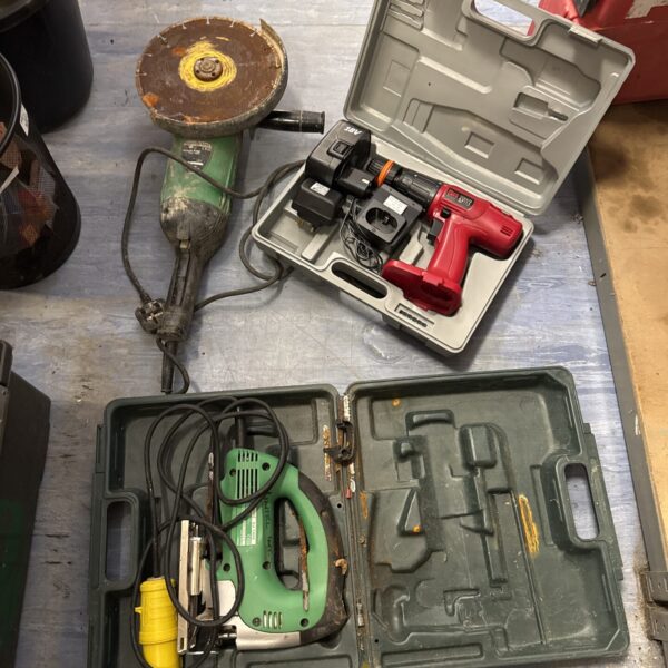 Hitachi disc cutter in a plastic carrying case, untested power tool.