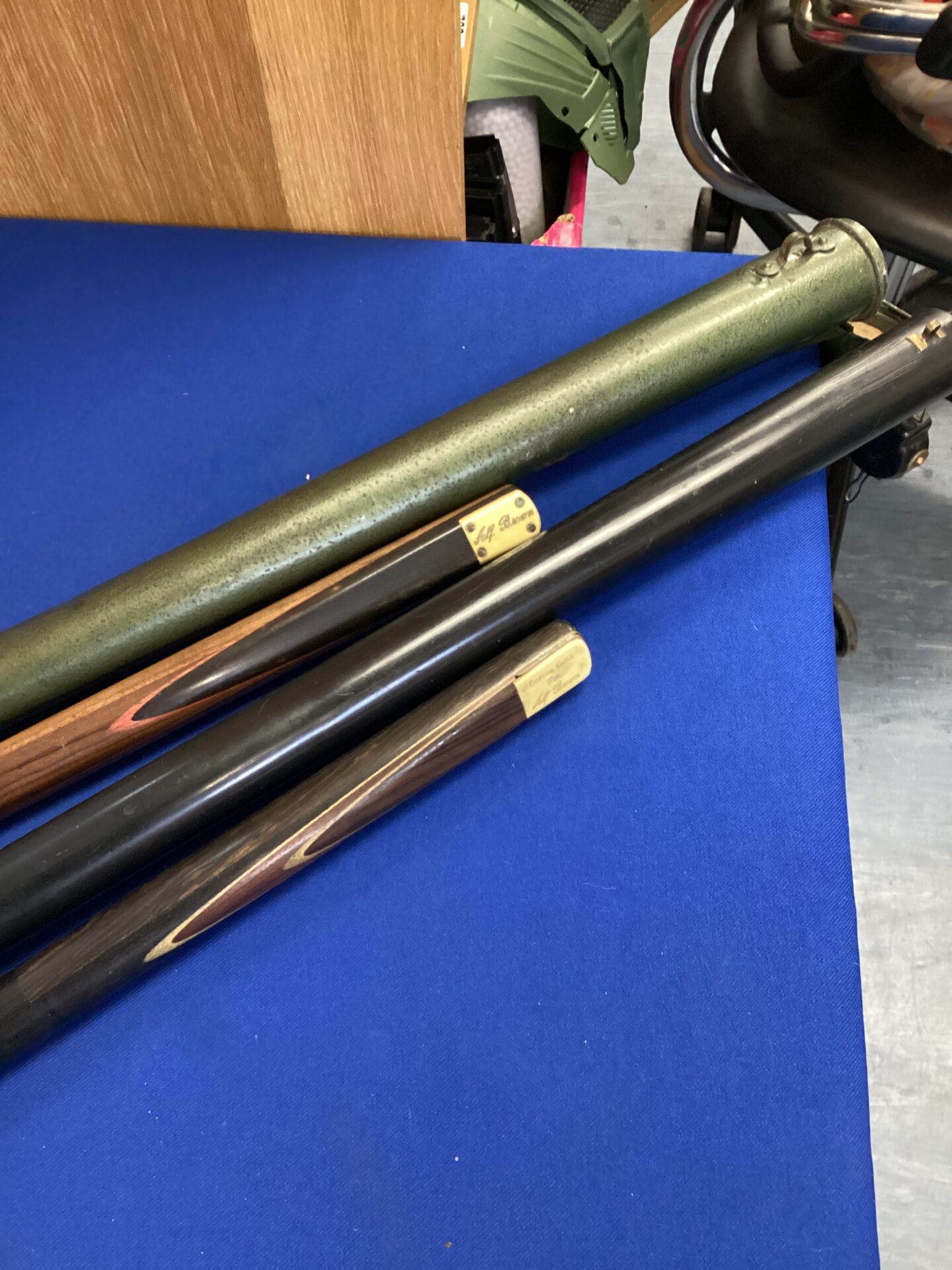 583 Two snooker cues used by Alf Brown