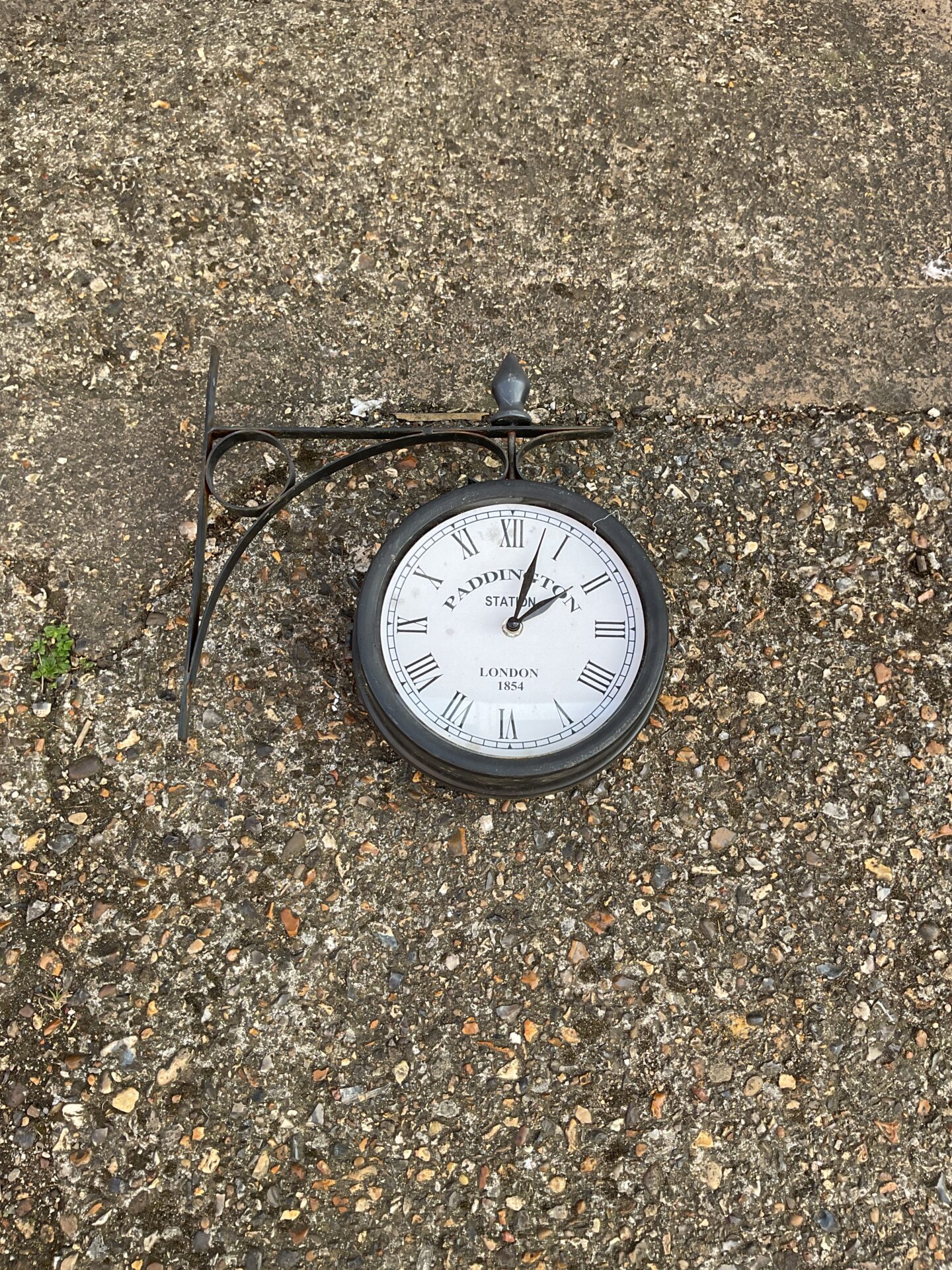 1076 Paddington station style digital hanging clock