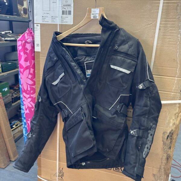 Spada size S motorcycle jacket, front view.