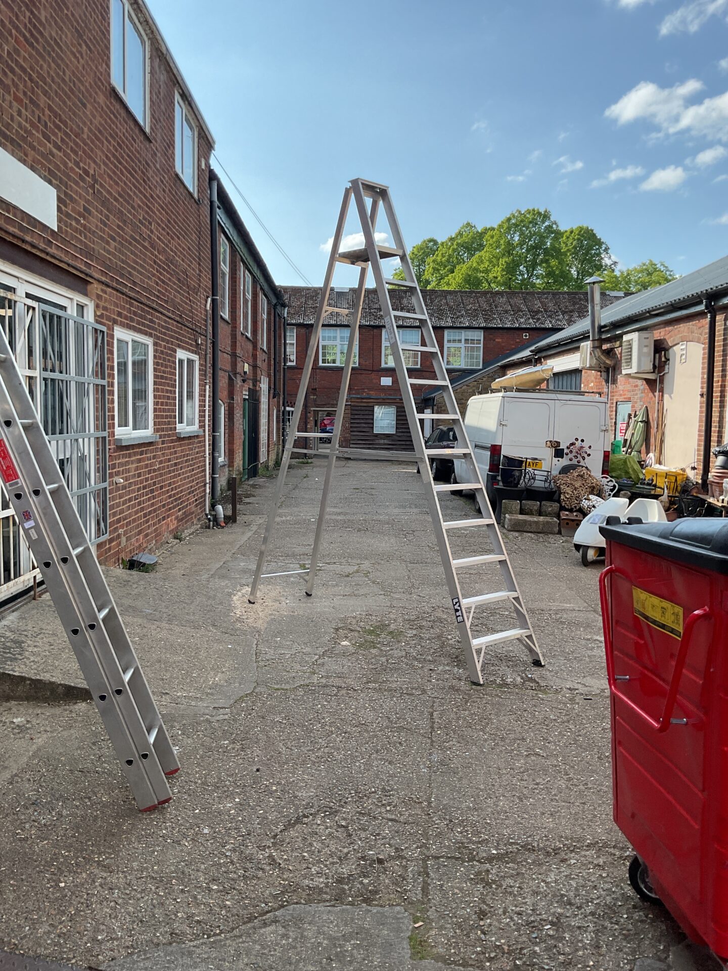 1125 Lyte 2.9m aluminium step ladder
