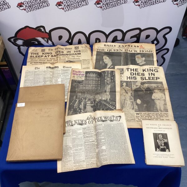 Vintage newspaper reporting King George VI’s death in 1952.