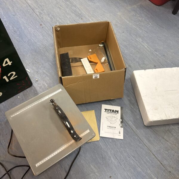 Titan 450w tile cutter for scoring ceramic and porcelain tiles.