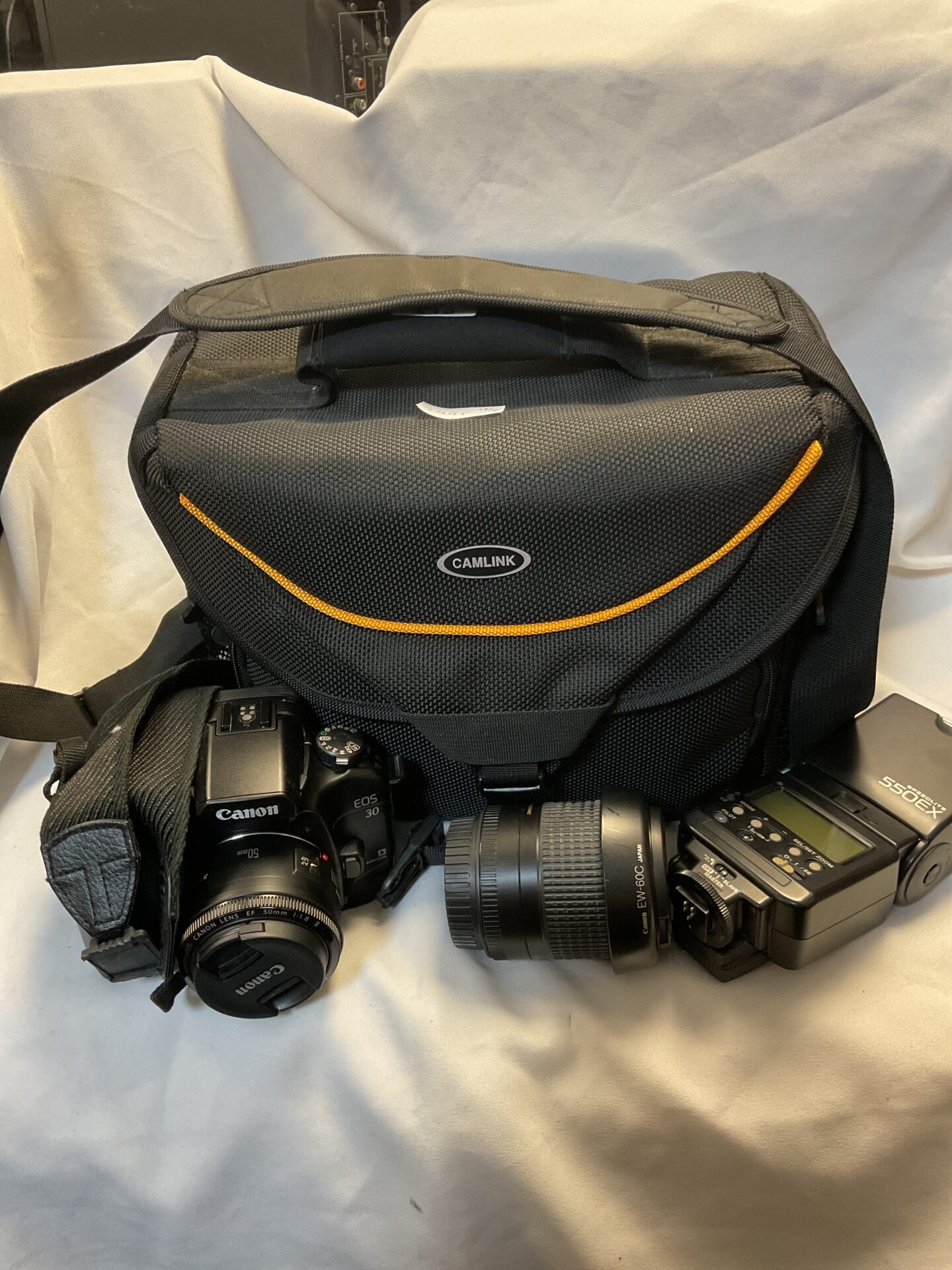 213 Canon eos 30 camera with lenses & 550ex speedlite