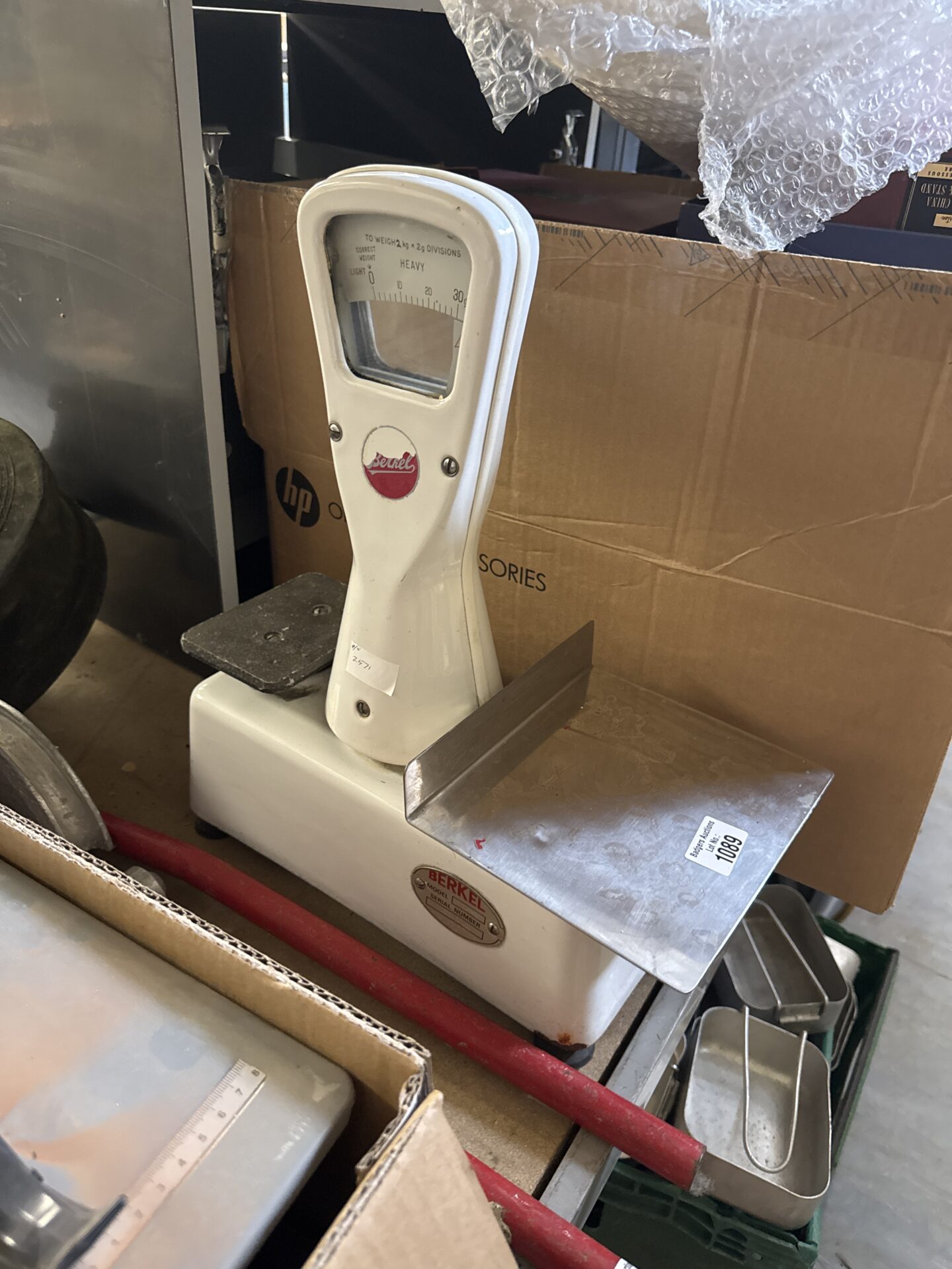 1089 Set of berkel 2kg x 2g balance scales