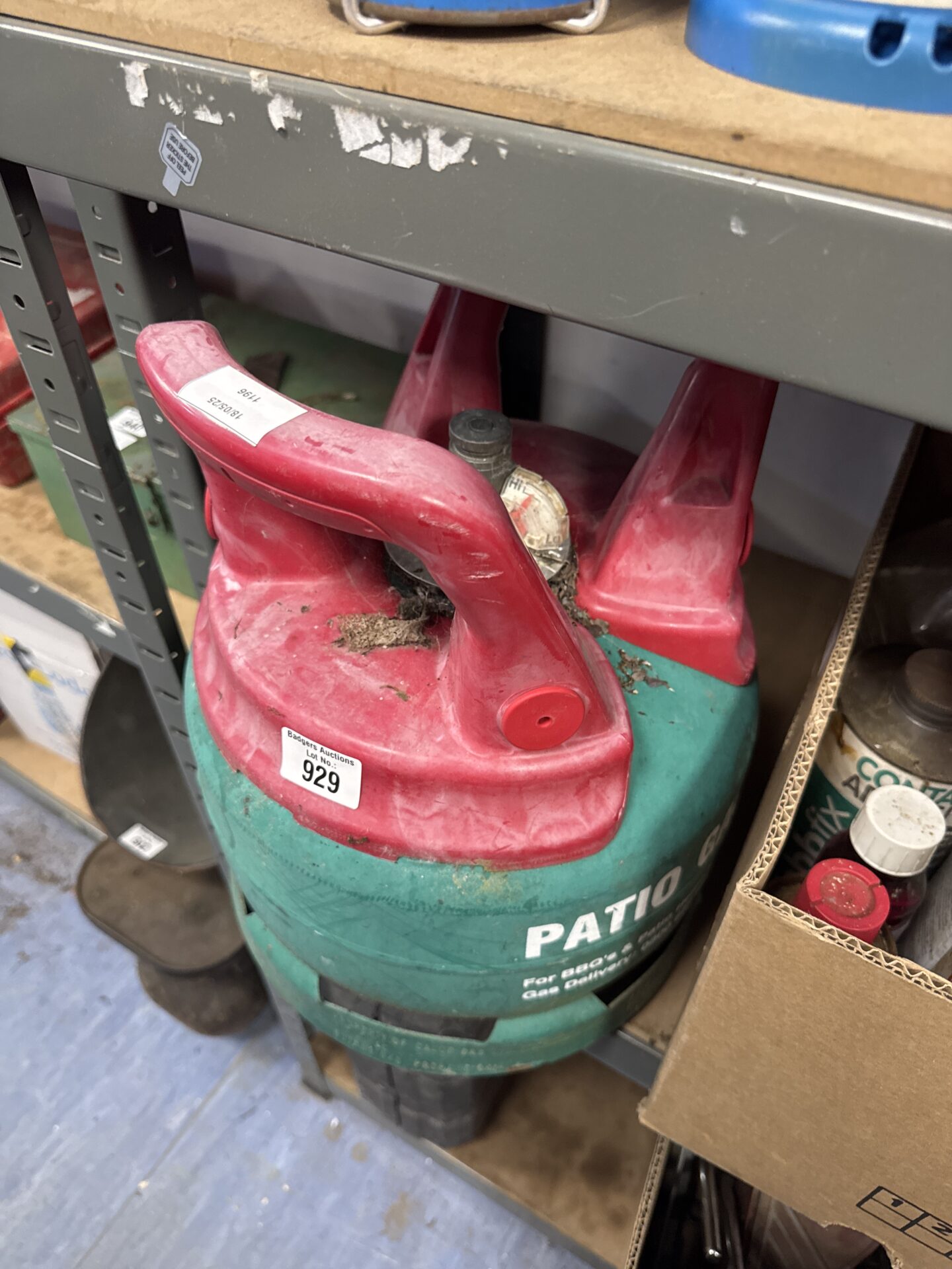 929 Patio gas canister with contents
