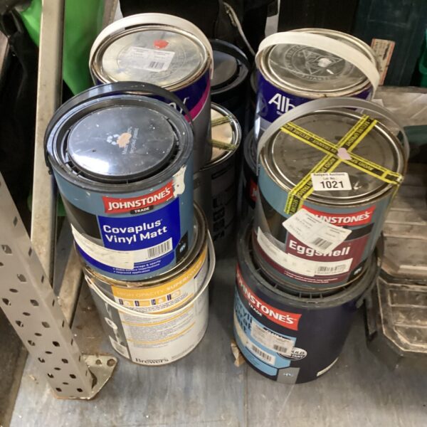 Quantity of Johnstone's Trade paint tins in various colours.