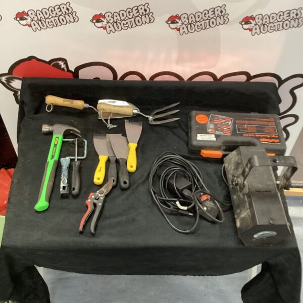 Garden tool set featuring a Jackson trowel and fork.