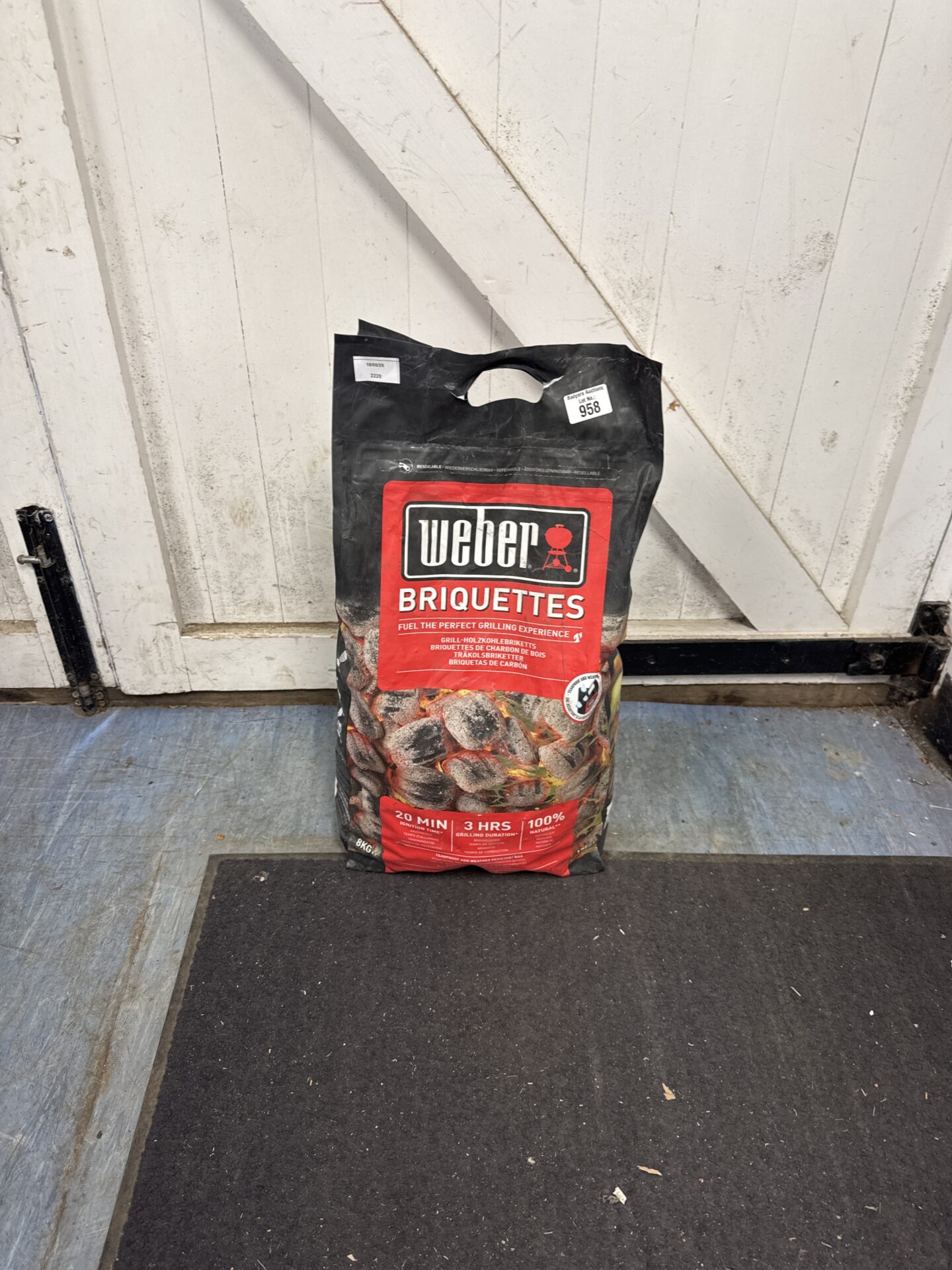 958 Bag of weber barbecue charcoal briquettes