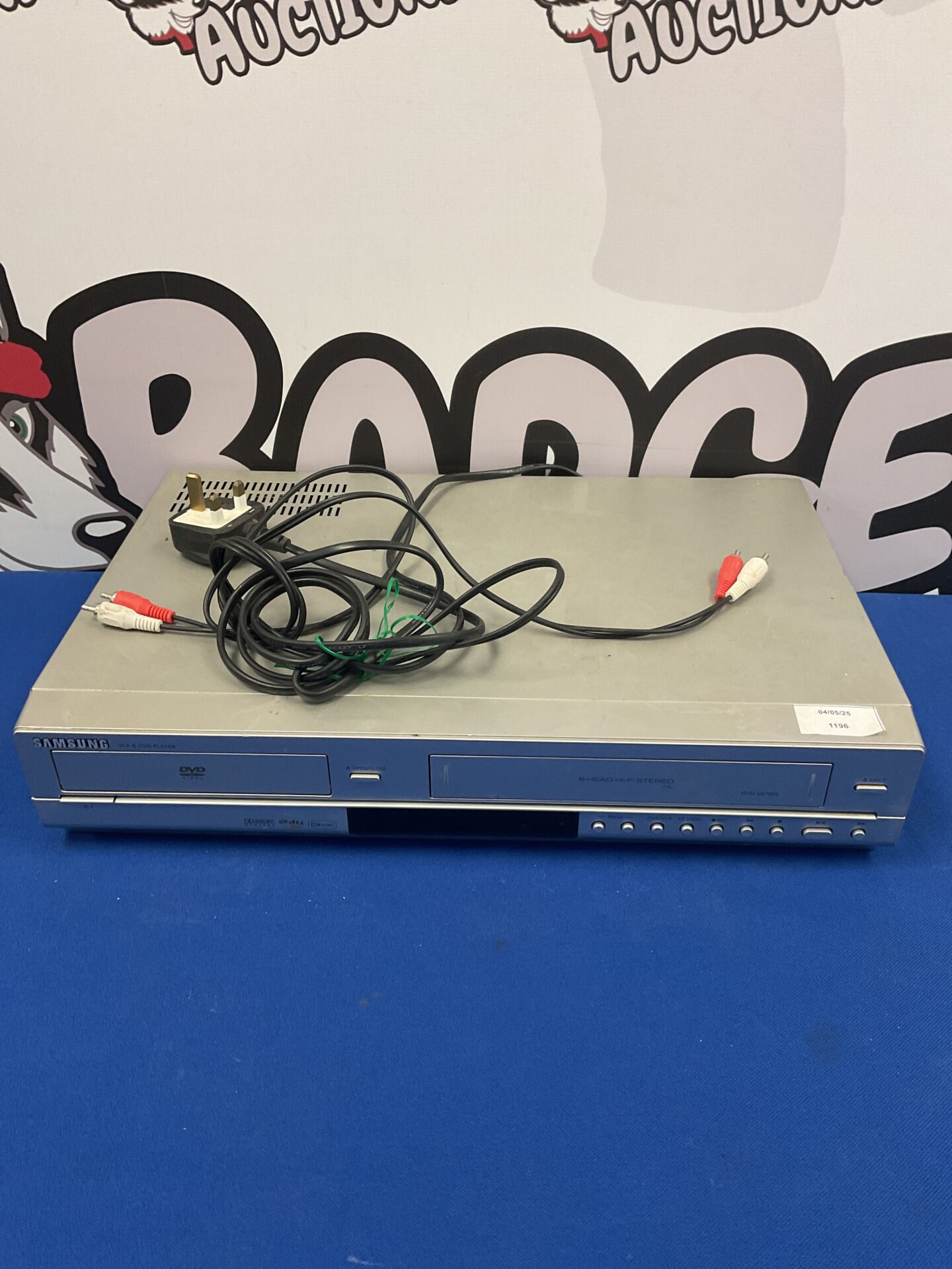 158 Samsung dvd-v6700s dvd vhs combo