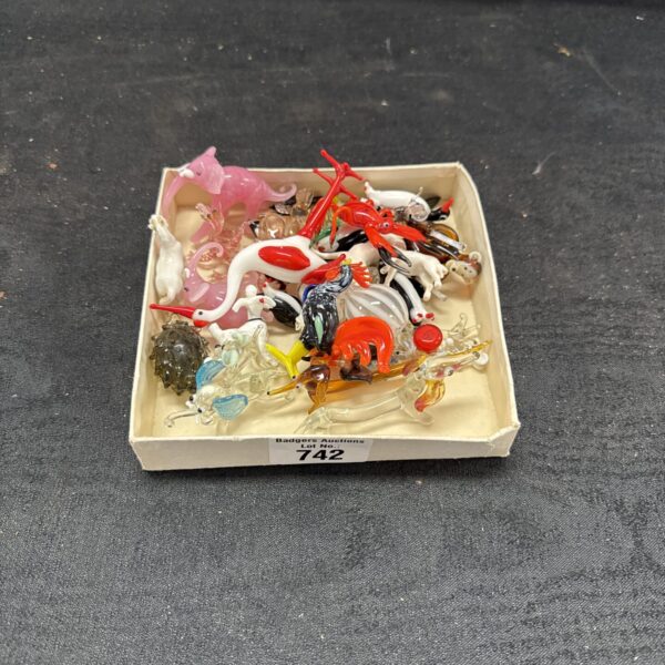 Vintage glass animal lot with colourful figurines.