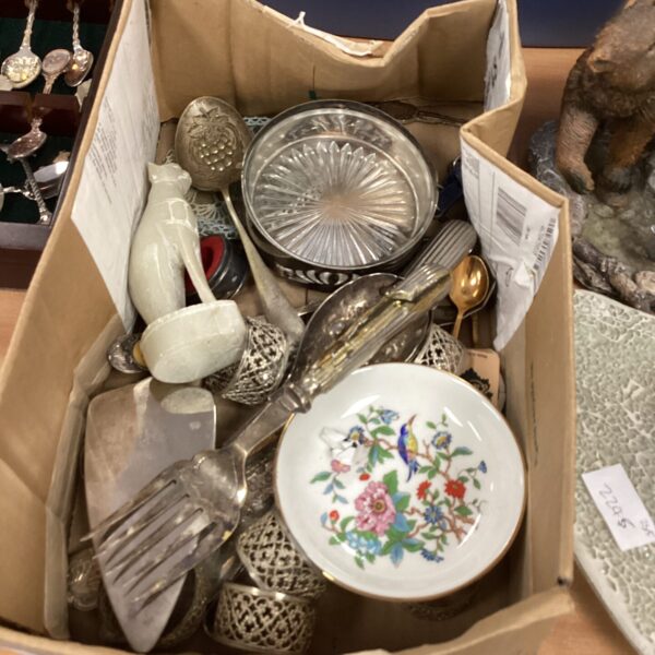 Mixed lot of vintage silverplate tableware and household items.