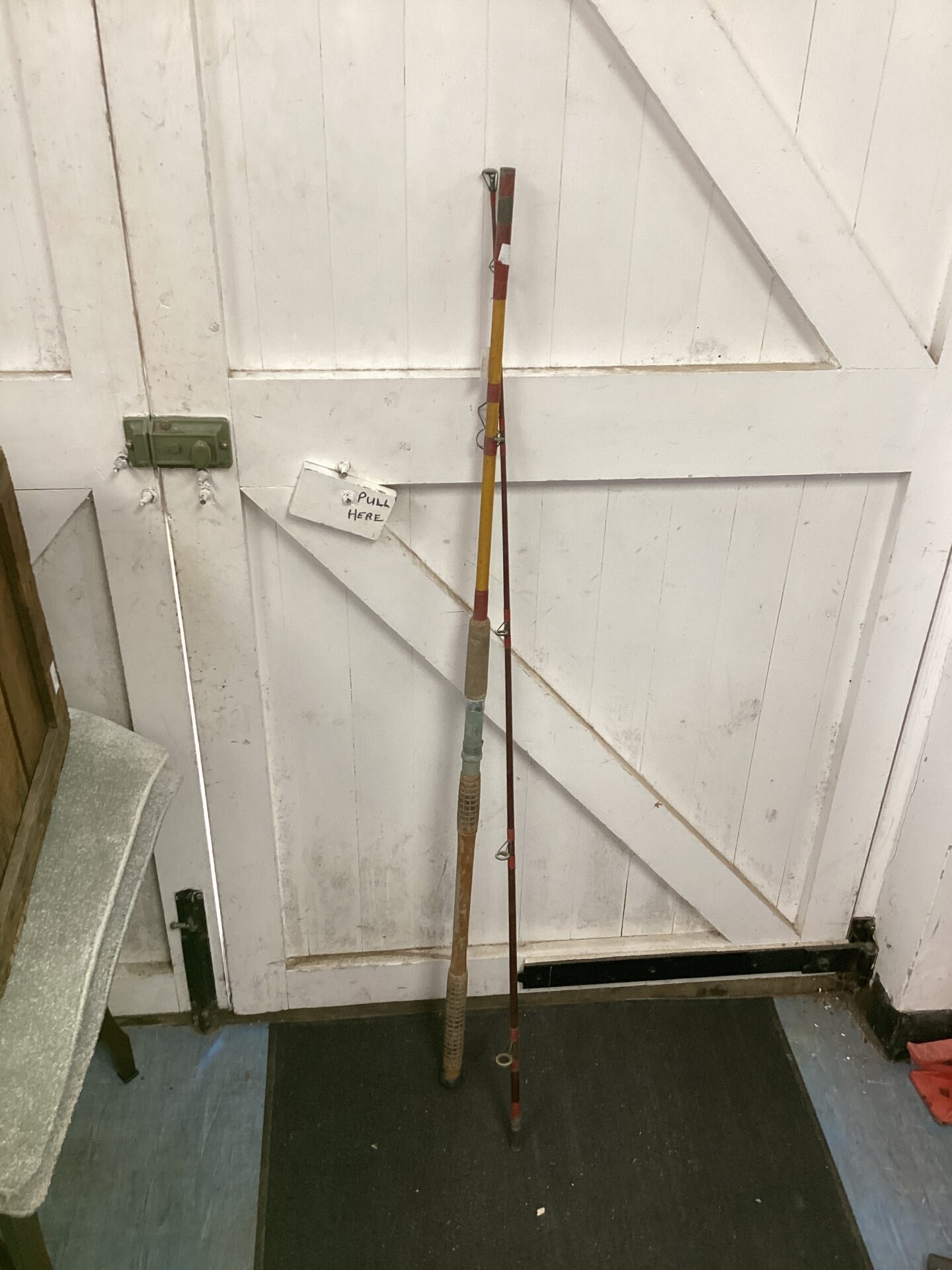 521 Vintage fishing pole