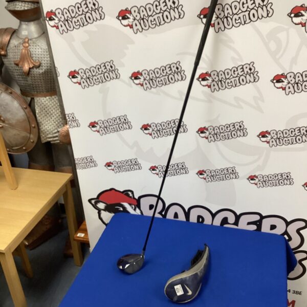 Right-handed Nike 9.5 golf driver in good condition.