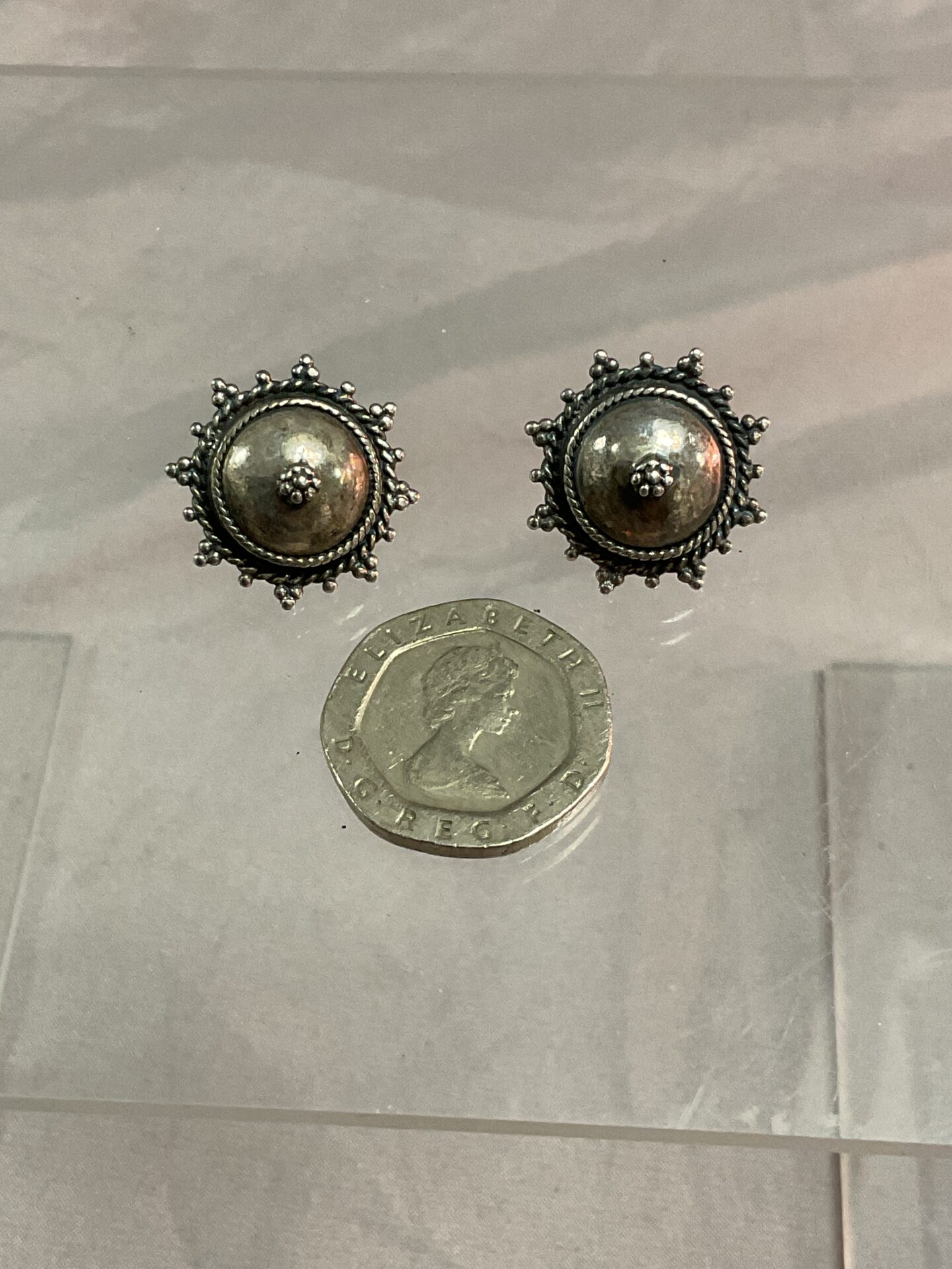 724 Pair of 925 Silver Stud Earrings