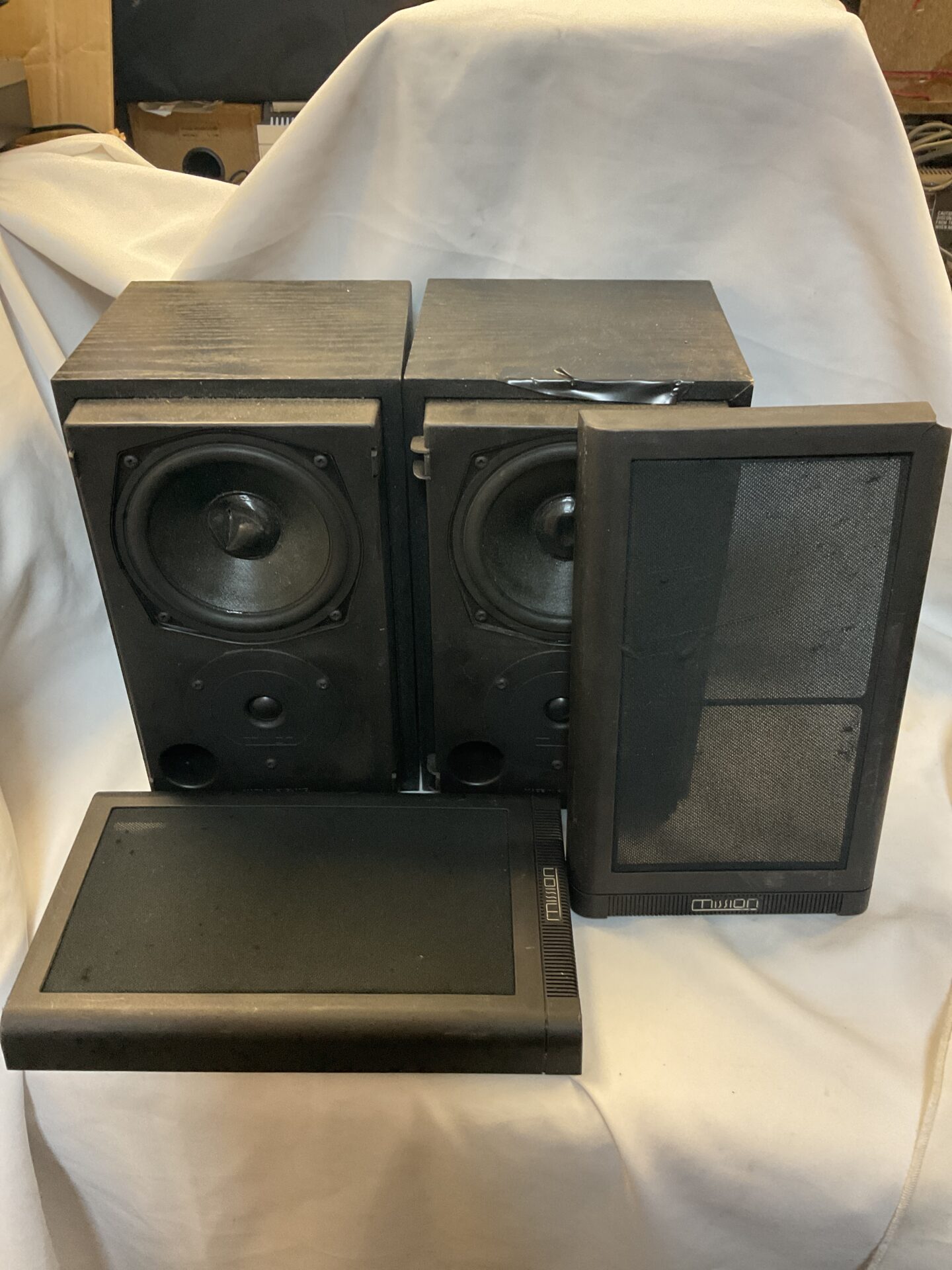 184 Pair of mission 760 speakers