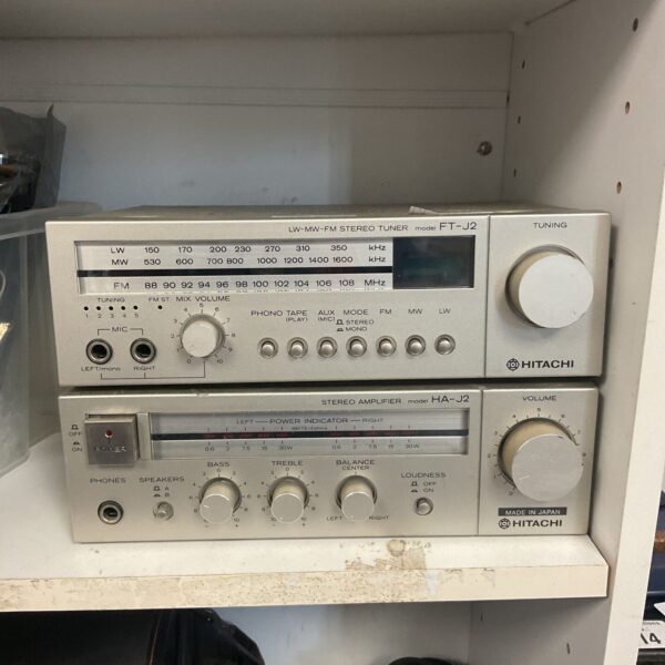 Vintage Hitachi ha-j2 amplifier and ft-j2 tuner, retro stereo system.