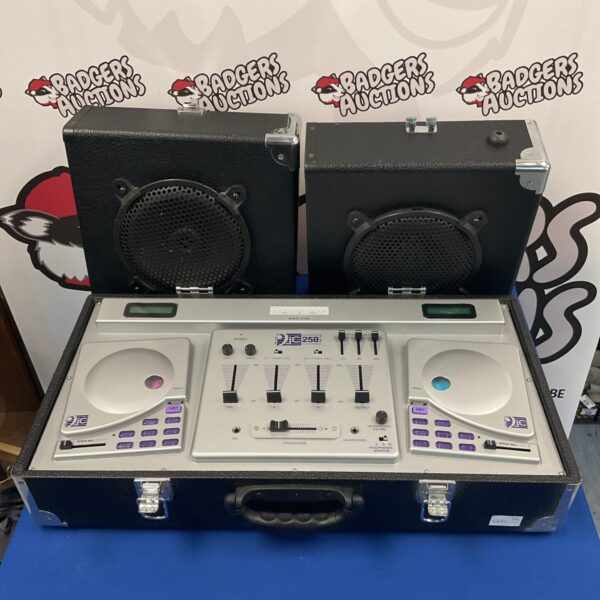 Side view of the vintage DJC 250 CDJ system in its flight case.