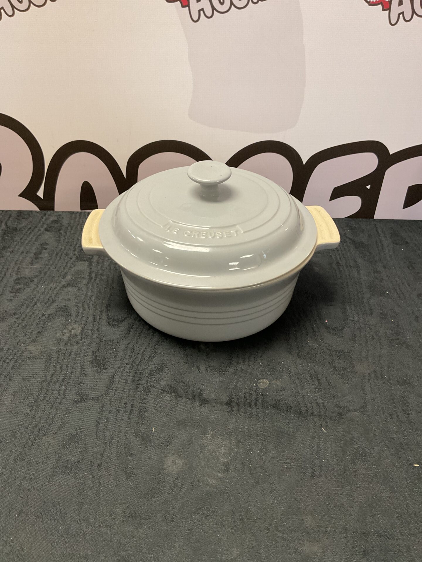 423 Le crueset casserole dish