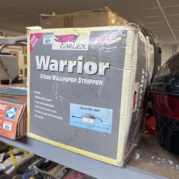 Used Earlex 2000W wallpaper steamer for home wallpaper removal.