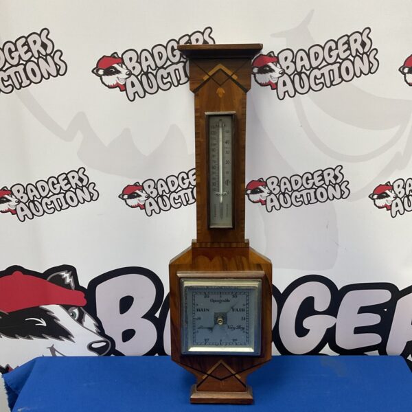 Vintage Art Deco mercury barometer for wall mounting.