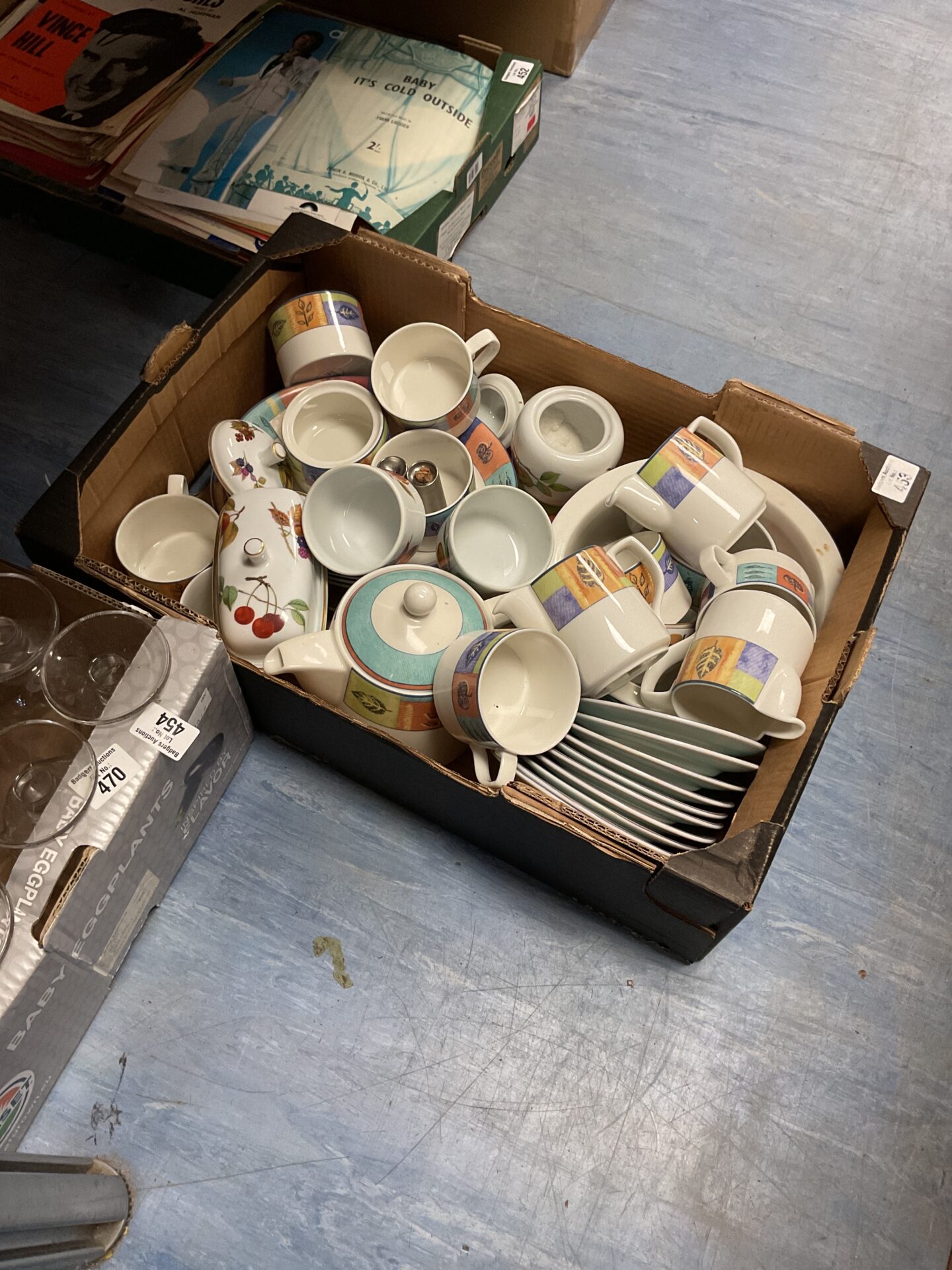 453 Tray of doulton everyday china set and some royal Worcester