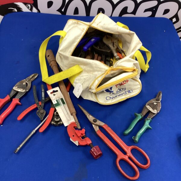 Mixed tool lot in a canvas bag, vintage hand tools.