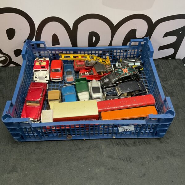 Tray of vintage Corgi and Dinky diecast model cars and vehicles.