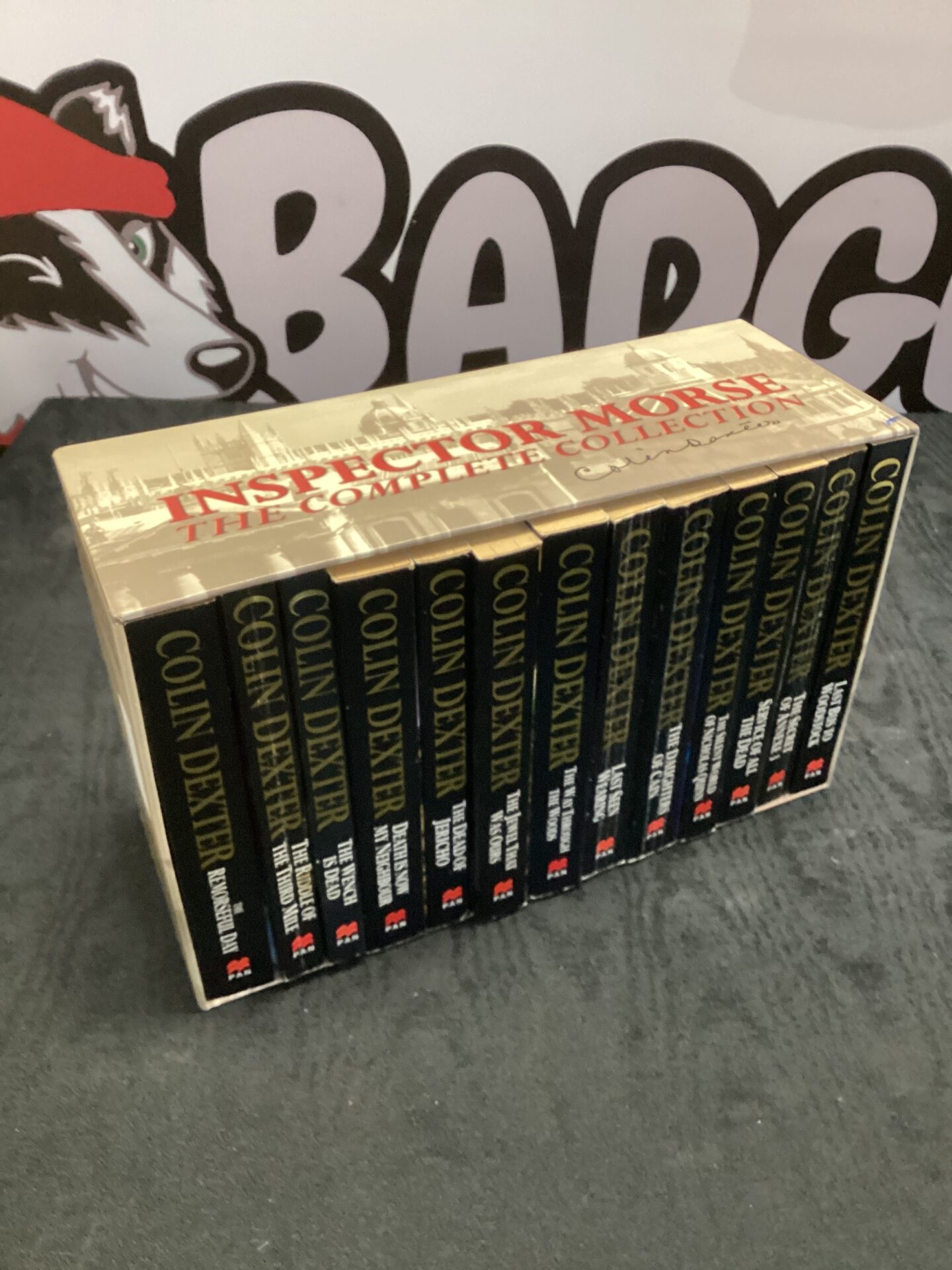 437 The complete collection of inspector Morse book collection