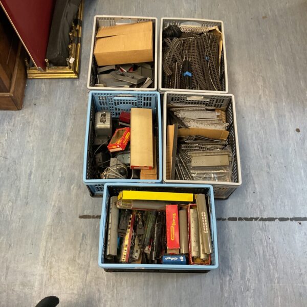 Vintage Hornby train set in multiple boxes.