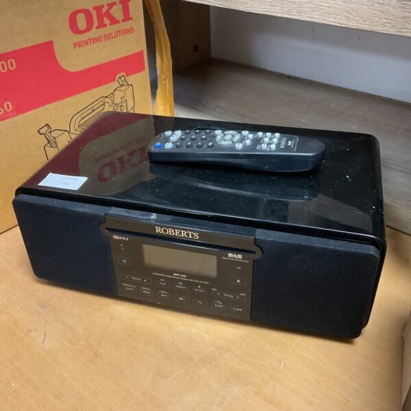 Vintage Roberts MP43 DAB radio with remote control.