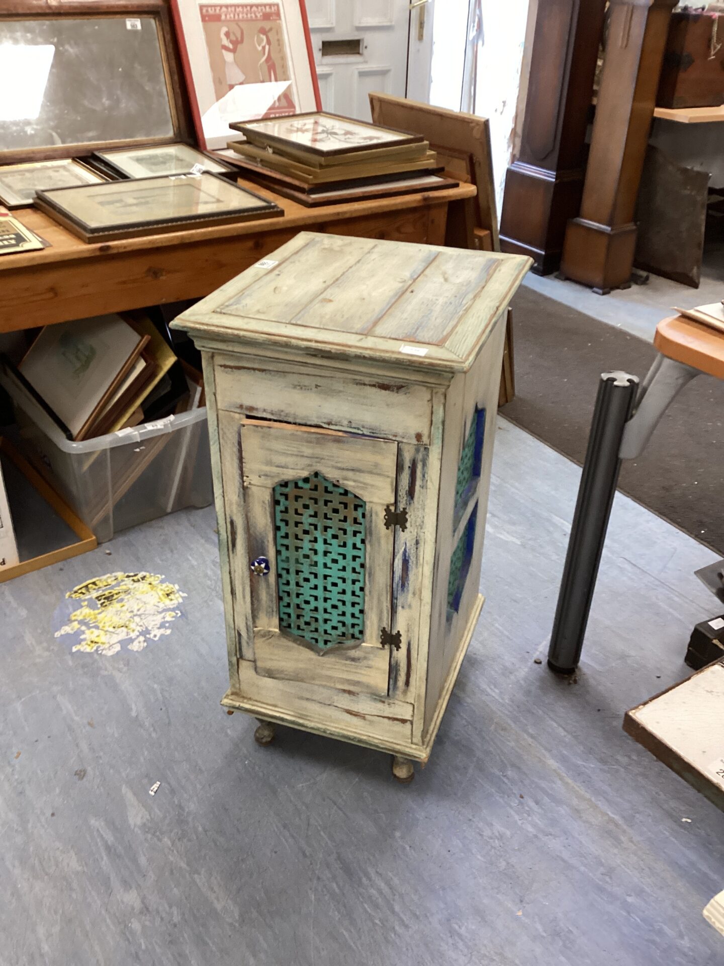 280 Small distressed Wooden Cabinet