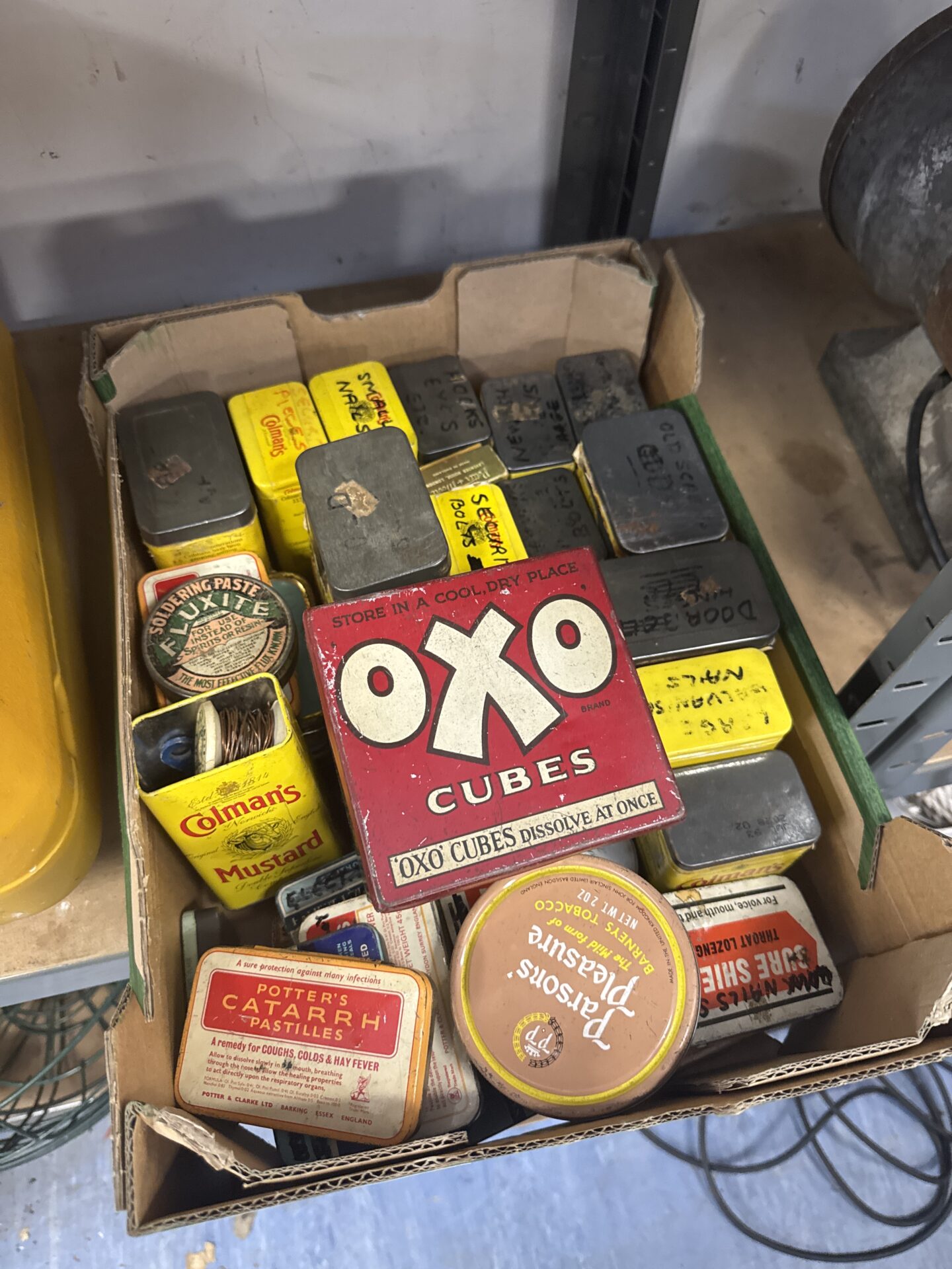 880 Selection of shed clearance items inc screws, bolts, solder wire & others