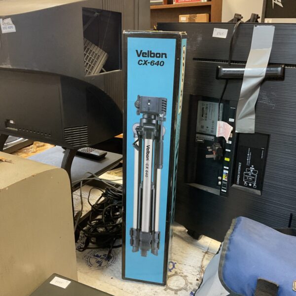 Used Velbon CX-640 camera tripod for photography.