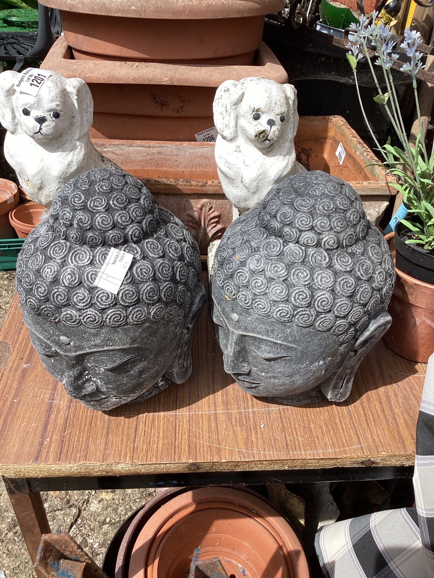 1200 Two Buddha Heads