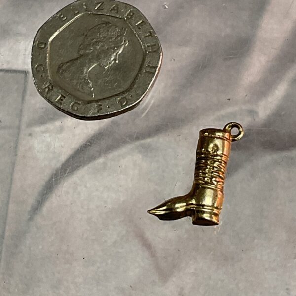 Detailed 9ct gold cowboy boot charm by G&H.