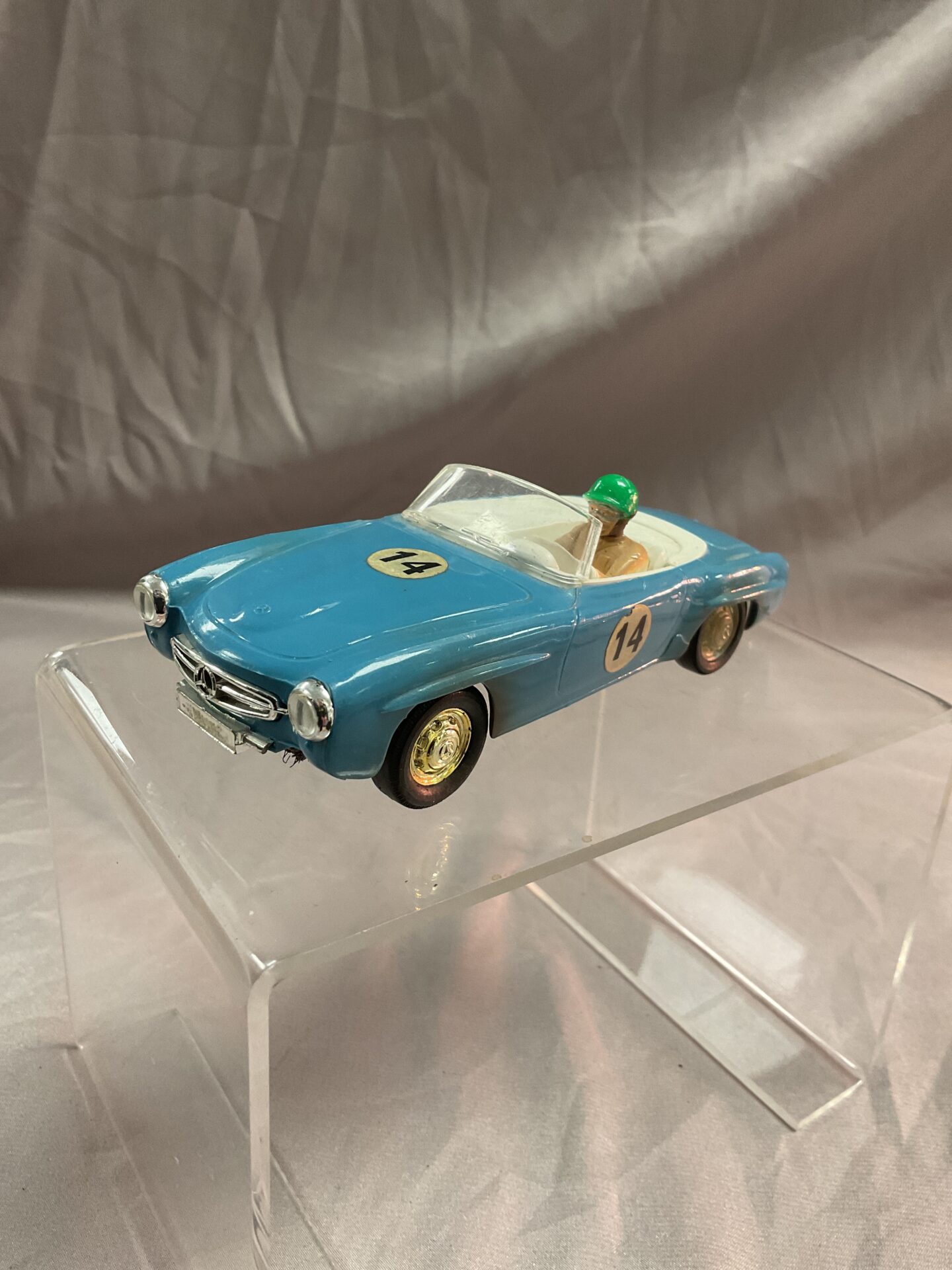 914 Vintage Scalextric Mercedes Race Car