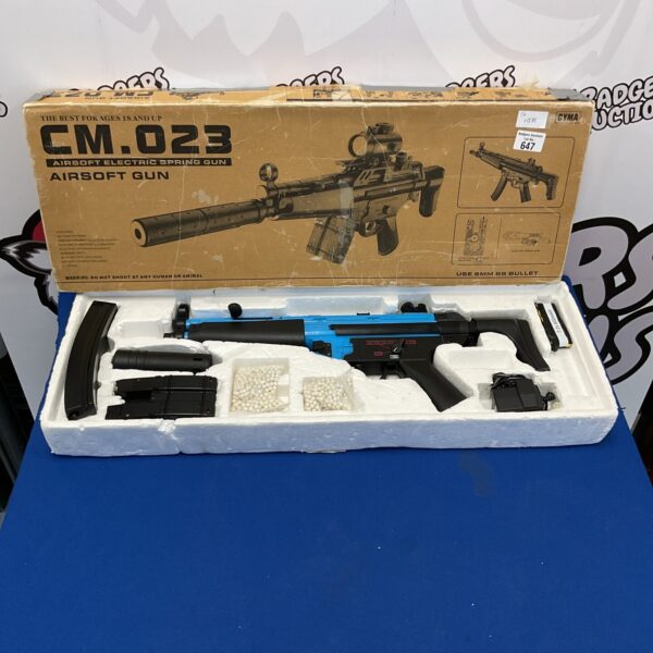 CYMA CM.023 airsoft submachine gun, 6mm BB electric rifle.