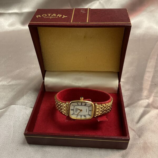 Vintage Rotary ladies wristwatch with gold plated case and bracelet.